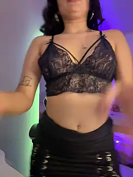 Chat XXX en directo de OhMySelenyx3