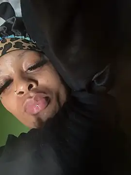 Yellaaababyy's Webcam Show