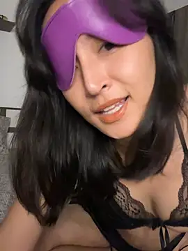 MikaRoseX Pertunjukan Webcam