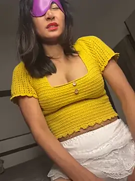 MikaRoseX Pertunjukan Webcam