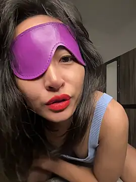MikaRoseX Pertunjukan Webcam
