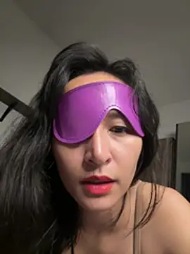 MikaRoseX Pertunjukan Webcam