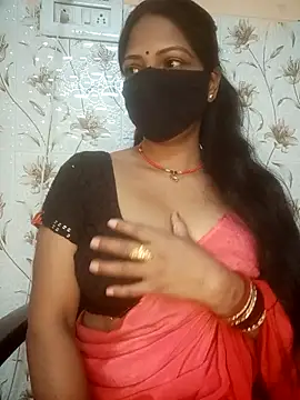Pooja-121 – Live XXX-chat