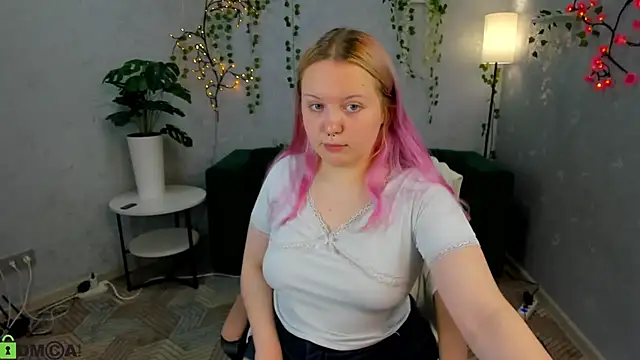 SunshyRose's Live XXX Chat