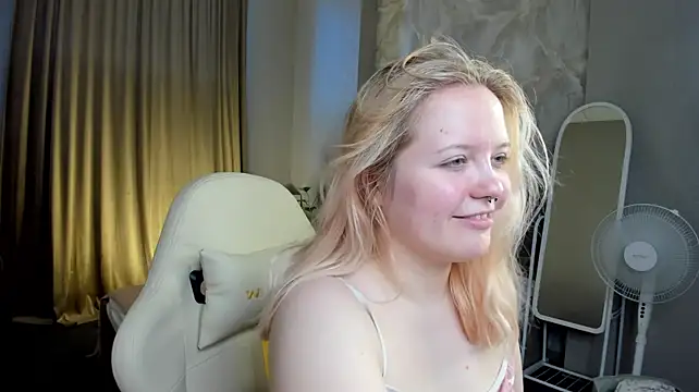 SunshyRose Chat XXX in diretta