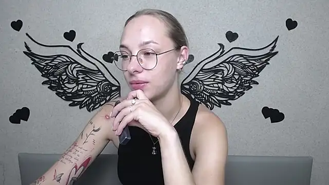 צ'אט XXX בשידור חי של SteshaGlass