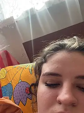 MandarinkaKiss21 Webcam show
