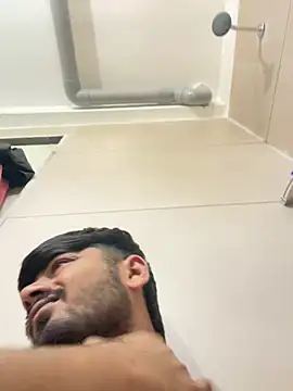 Bhavesh1211 Adlı Modelin Web Kamerası Şovu