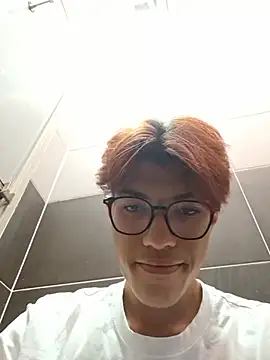 SizeHood 网络视讯表演