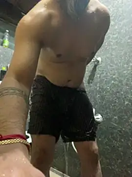 naughty-40-male's Webcam Show