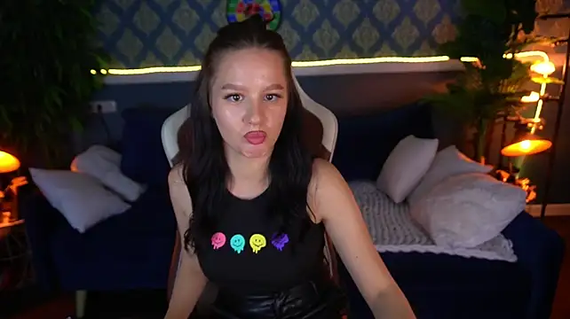 MissSonyaShy Chat XXX in diretta