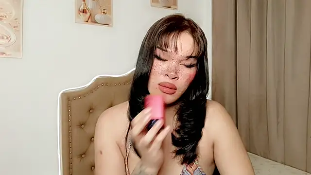 הופעת וובקאם של BrendaTaki