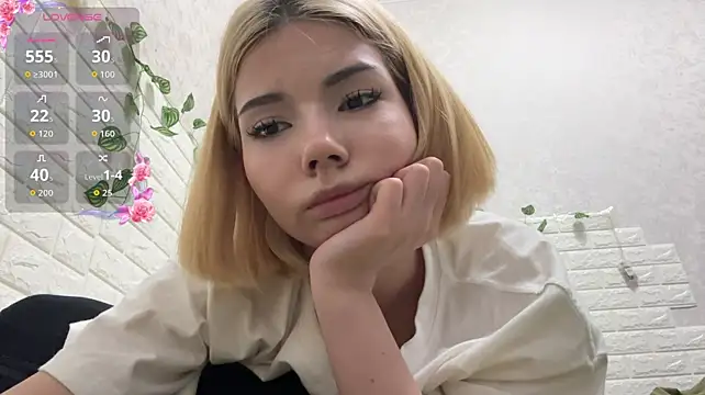 VersieWoodal's Live XXX Chat