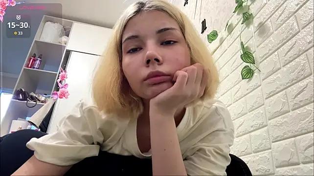 VersieWoodal's Webcam Show