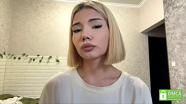 VersieWoodal Adlı Modelin Canlı XXX Sohbeti