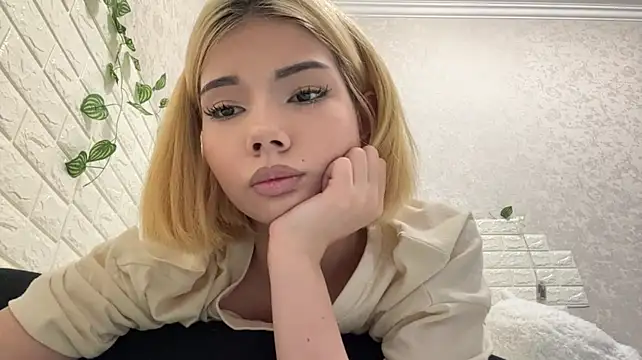 XXX chat uživo modela VersieWoodal