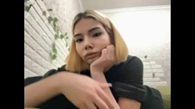 แชท XXX สดของ VersieWoodal