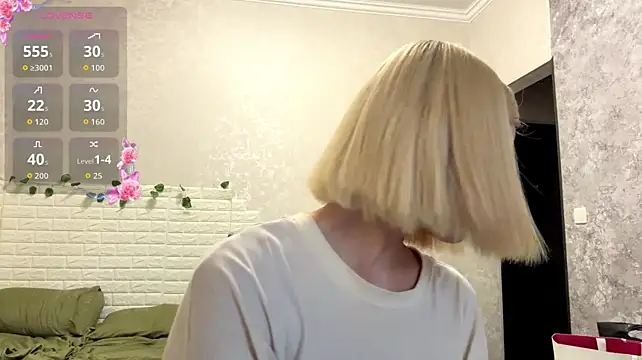 VersieWoodal's Live XXX Chat