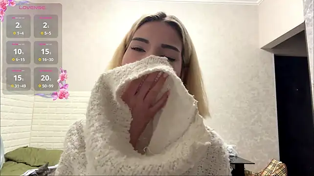 VersieWoodal's Live XXX Chat