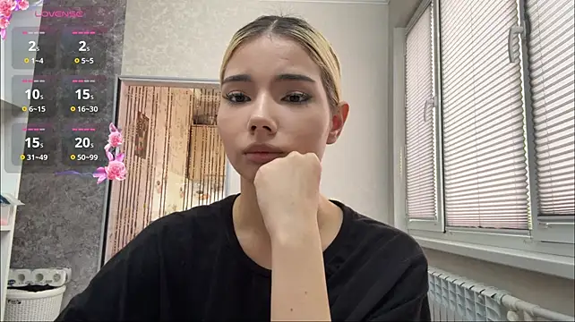 VersieWoodal's Live XXX Chat