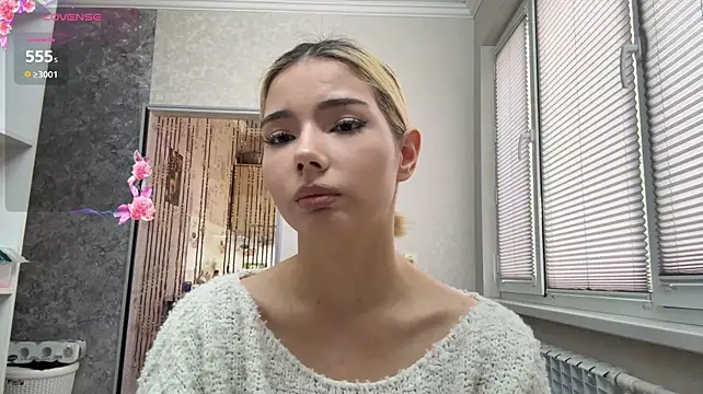 VersieWoodal Adlı Modelin Canlı XXX Sohbeti