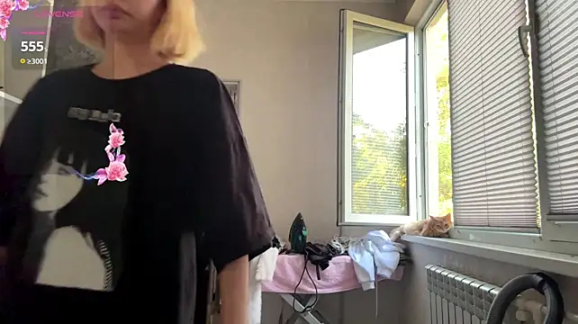 VersieWoodal's Live XXX Chat
