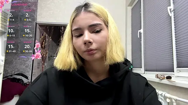 VersieWoodal 即時 XXX 聊天