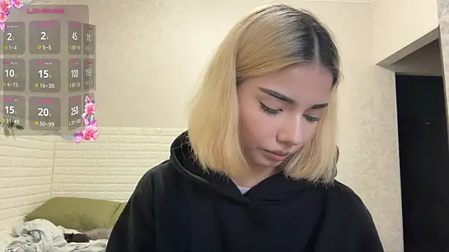 VersieWoodal's Live XXX Chat