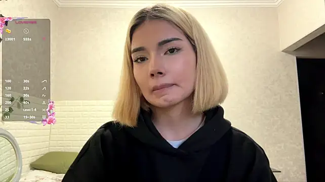 VersieWoodal's Live XXX Chat