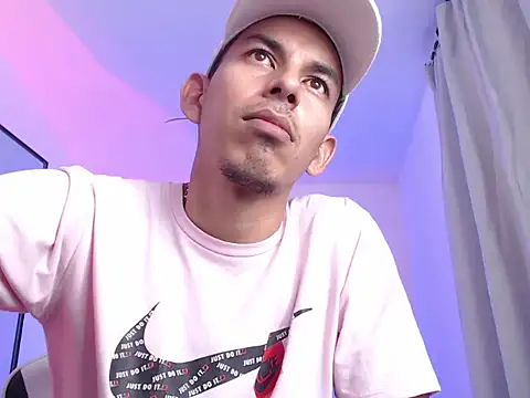 matias_ochoa 在線直播表演