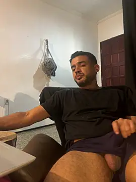 McLovin-10 Webcam Show