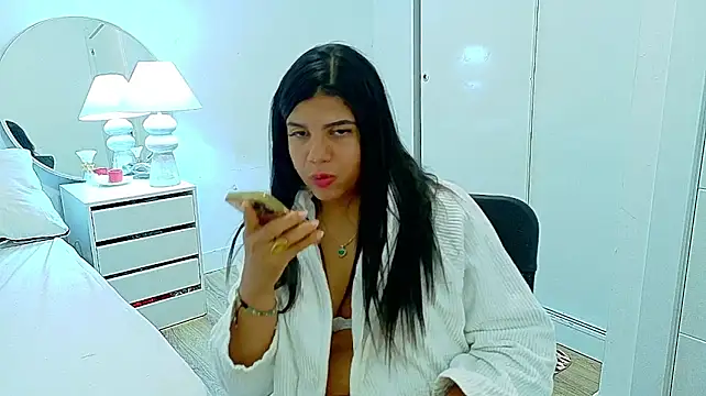 MiaSweet777 网络视讯表演