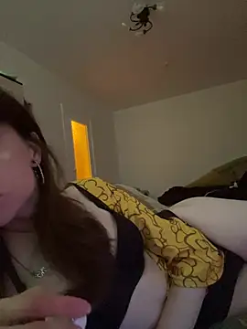 VelwetNoir Show in webcam
