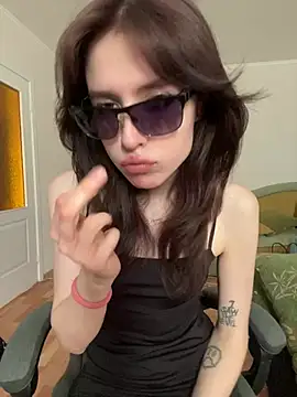 הופעת וובקאם של VelwetNoir