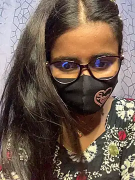 Arpita-20's Live XXX Chat