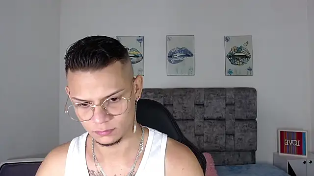 axcel_boy_'s Webcam Show