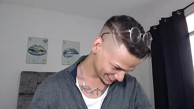 axcel_boy_ Webcam-Show