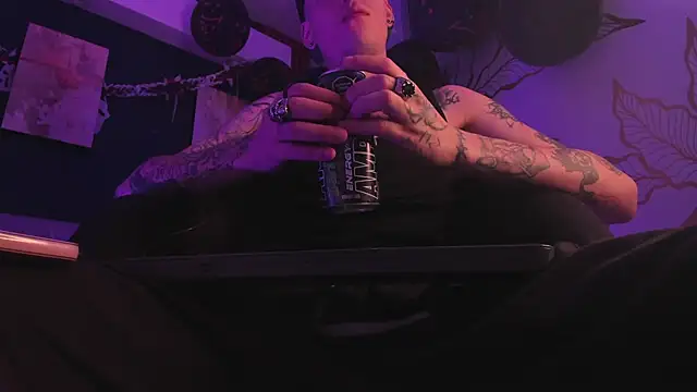 Black_Sshadown Webbikameraesitys