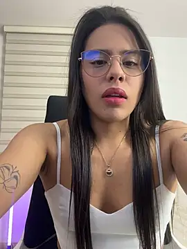 Alessia-Ferrer XXX чат на живо