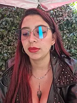 Chat +18 de kari-h ao vivo