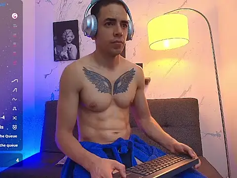 ragnar_valkor webcam show