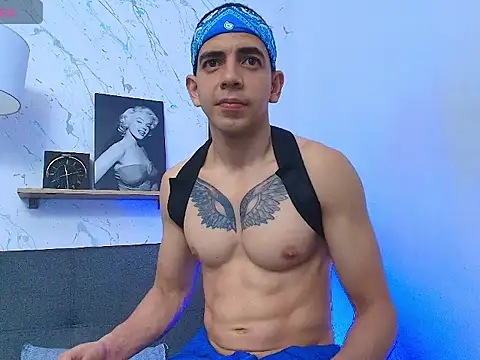 ragnar_valkor – webcam-show