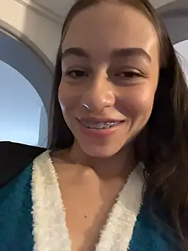 Chat +18 de Chloe_Key ao vivo