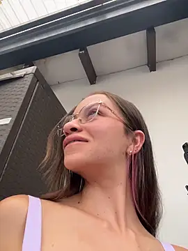 Chloe_Key Show in webcam
