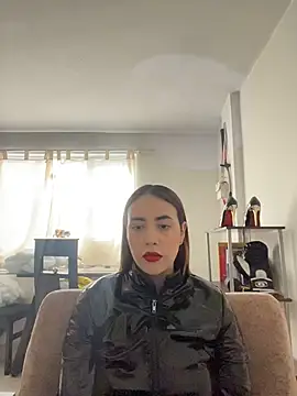 miss_julietha Show in webcam