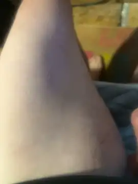 b_money_420 Show in webcam