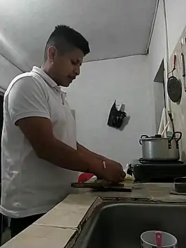 Webkamerová show mateolobo94