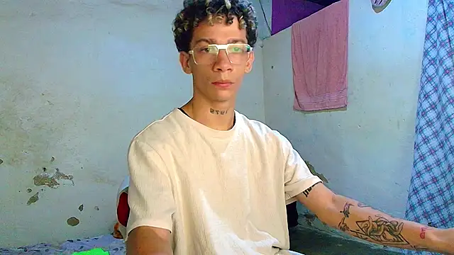 mateodeamjo_07 Webcam show