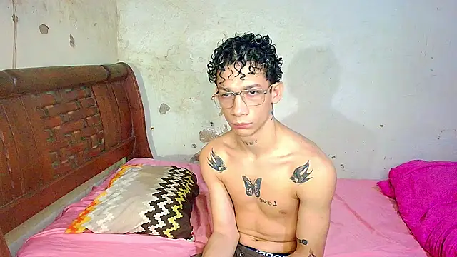mateodeamjo_07 Adlı Modelin Web Kamerası Şovu