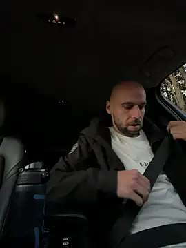 _oliver_it: διαδικτυακό σόου στην κάμερα